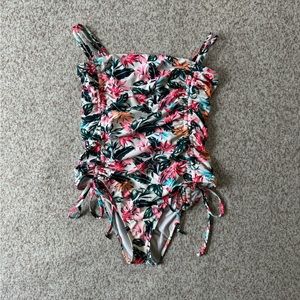 Tropical Cinch Countour One Piece Bathing Suit